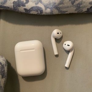 First generation Apple airpods with charging case